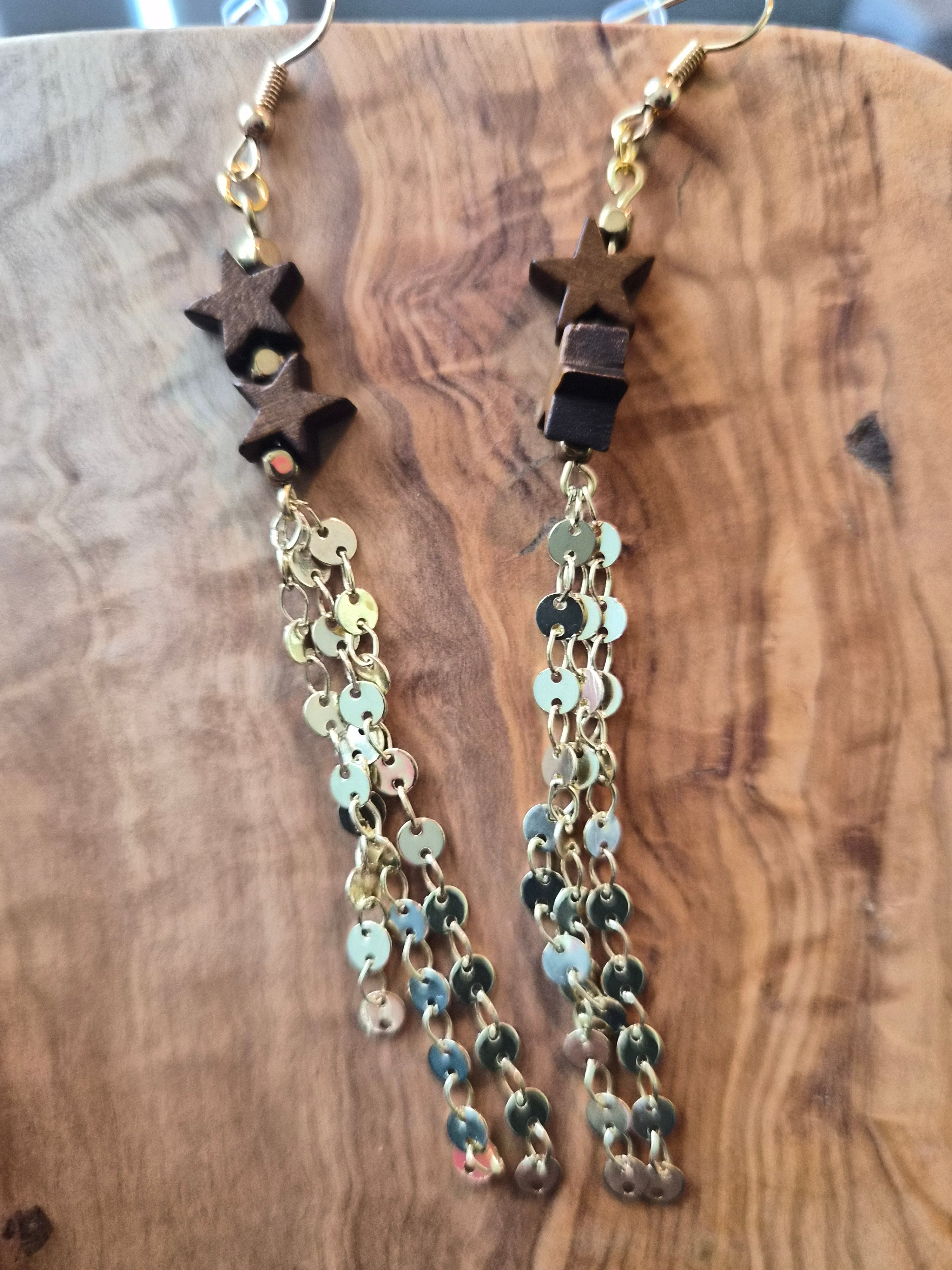 Wood star earrings